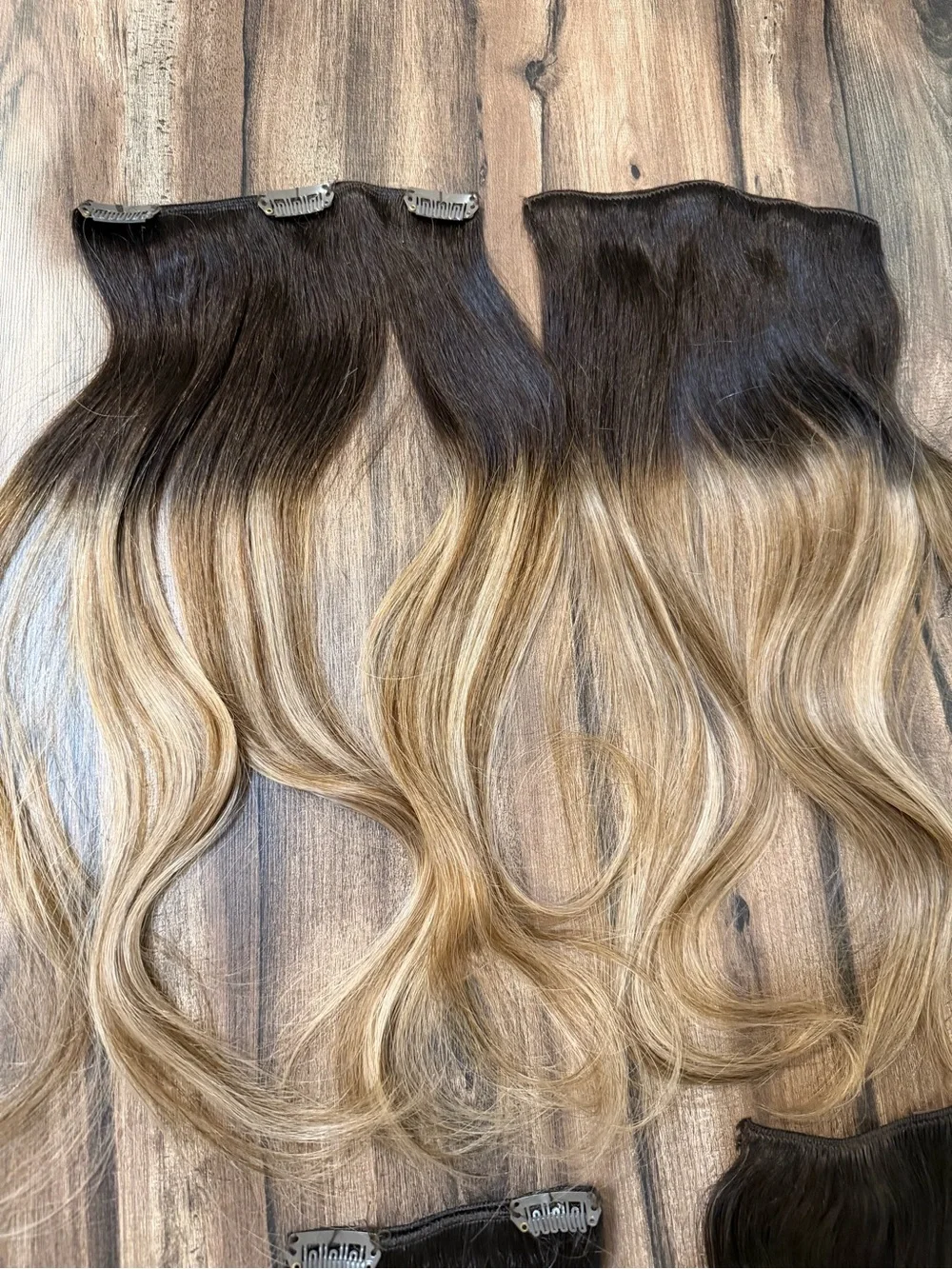 Laa Voo Clip-In Wavy 100% Human Hair blond Brown balayage 15-17 inch 7 Piece